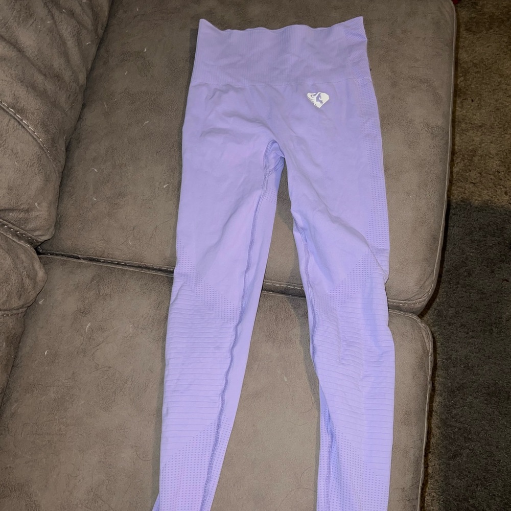 Women’s best brand new never worn lilac leggings size small